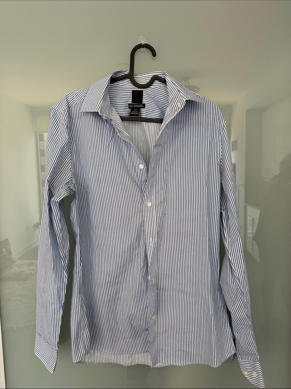 H&M Men's Blue and White Narrow-Striped Dress Shirt